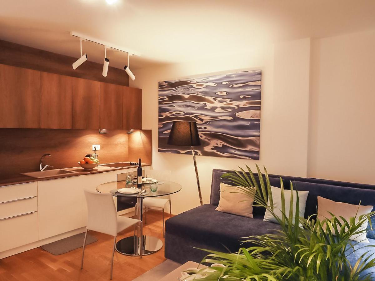 בודווה Four Views Apartments מראה חיצוני תמונה