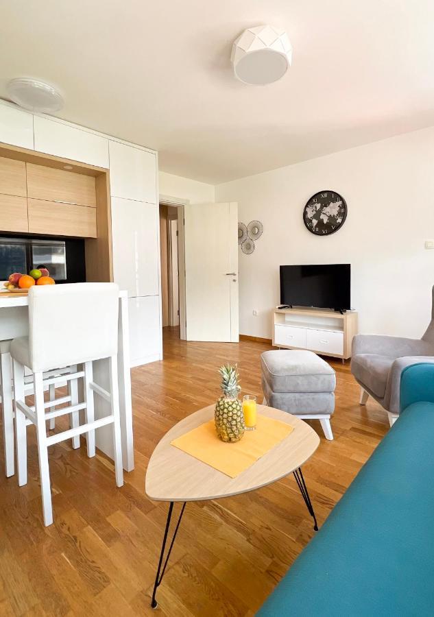 בודווה Four Views Apartments מראה חיצוני תמונה