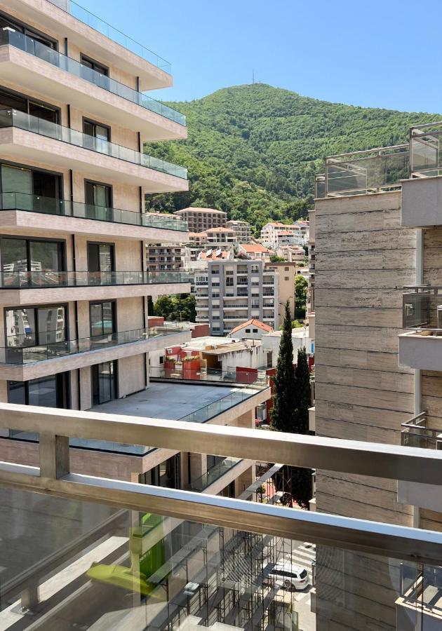 בודווה Four Views Apartments מראה חיצוני תמונה