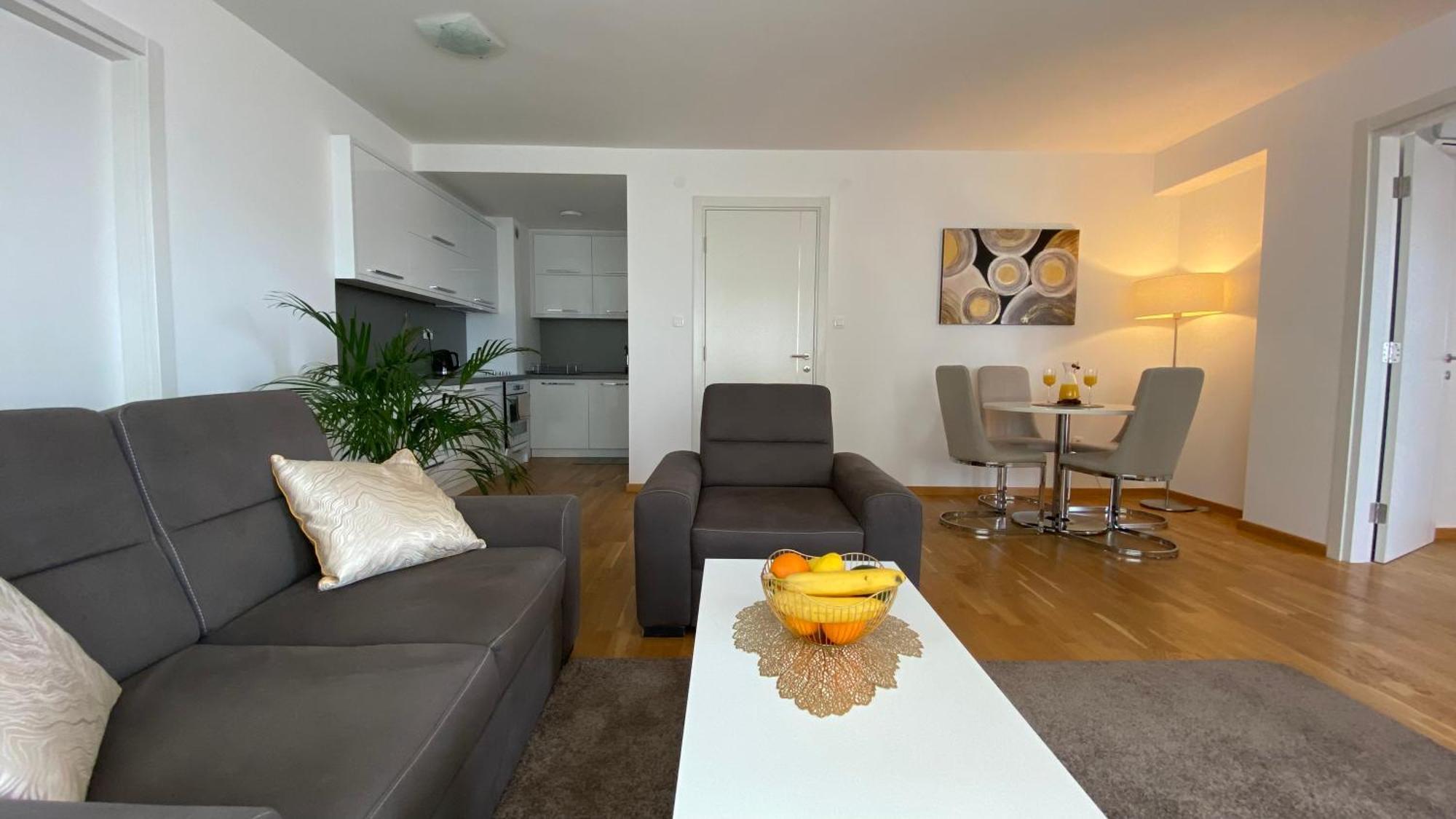 בודווה Four Views Apartments מראה חיצוני תמונה